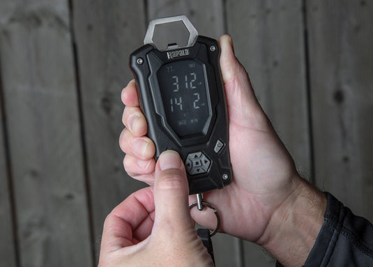 RAPALA 50LB HIGH CONTRAST Rapala 50lb High Contrast Digital Scale