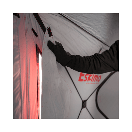 ESKIMO HUB SHELTERS LARGE Eskimo Outbreak 450XD Pop Up Ice Hut