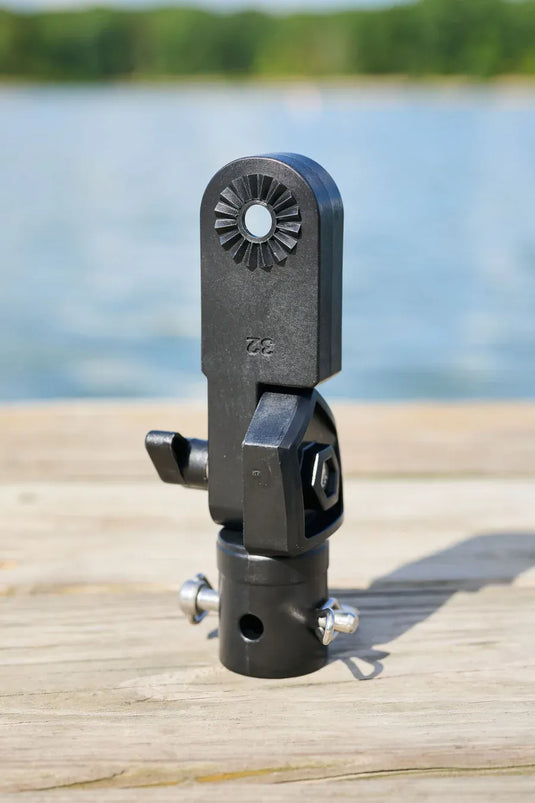 SUMMIT FISHING EQUIPMENT ELECTRONIC ACCESSORIES Garmin Lvs 32 Summit Injection Molded Transducer Mount Lowers